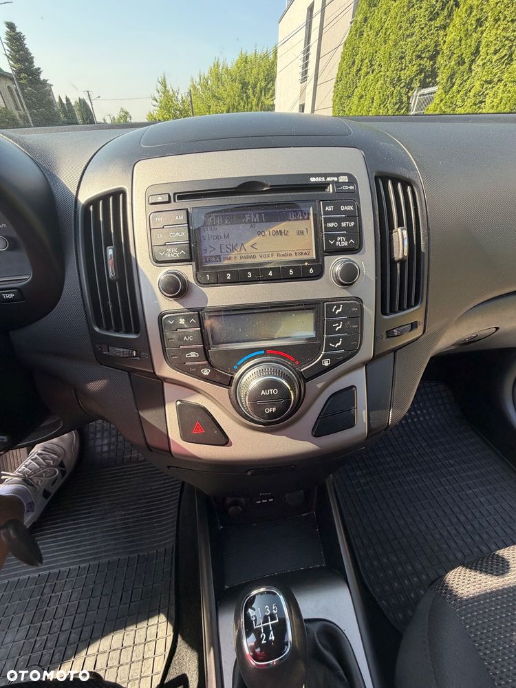 Hyundai i30 1.4 Comfort EU5 - 13