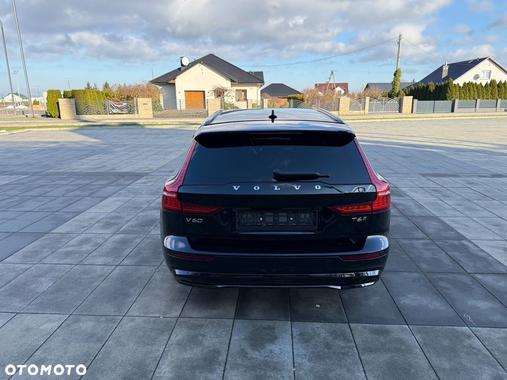 Volvo V60 T6 AWD Plug-In Hybrid Plus Dark - 5