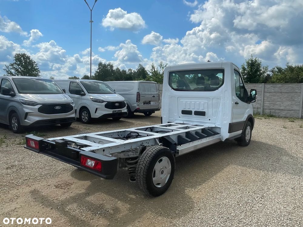 Ford E-Transit Podwozie 184km RWD - 10