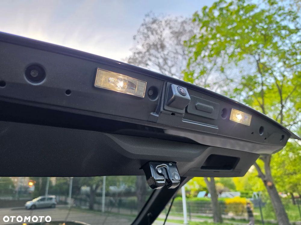 Renault Arkana 1.6 E-TECH Zen MMT - 23