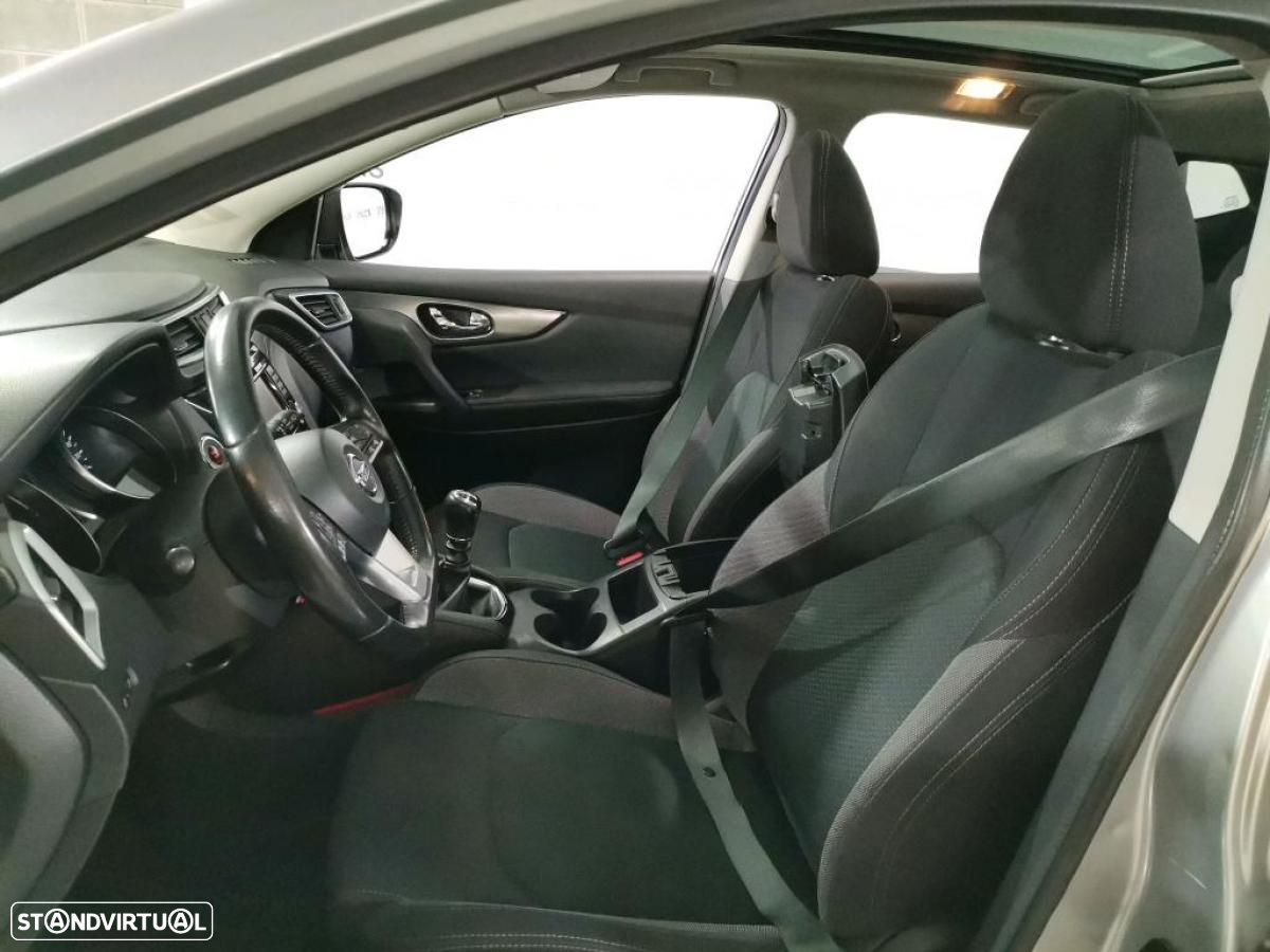 Nissan Qashqai 1.5 dCi N-Connecta - 5