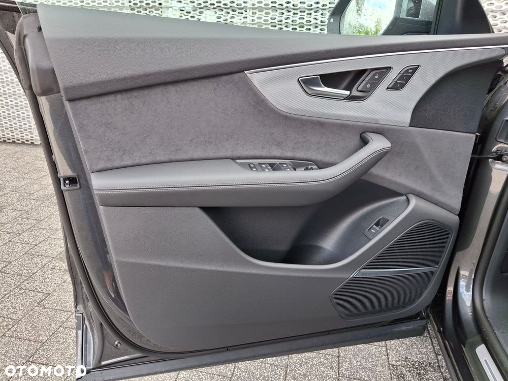 Audi SQ8 - 9