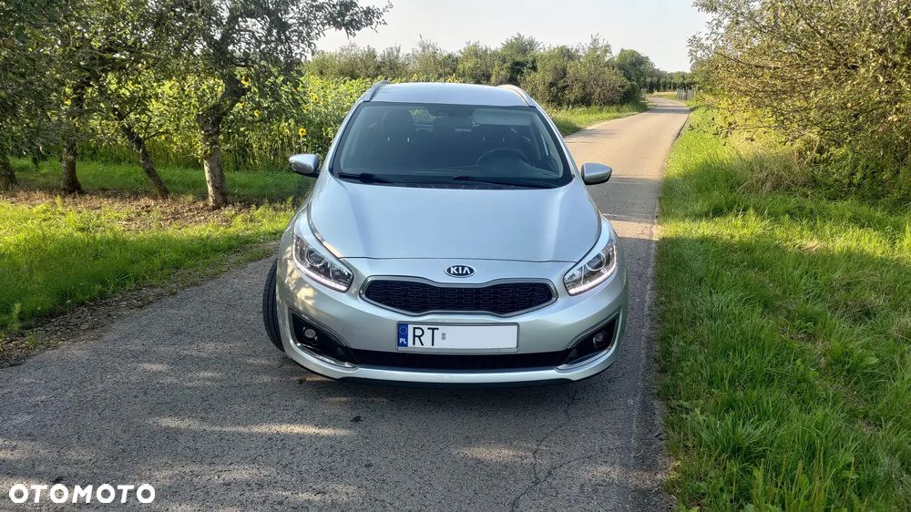 Kia Ceed SW 1.0 T-GDI 120 OPF Vision - 2