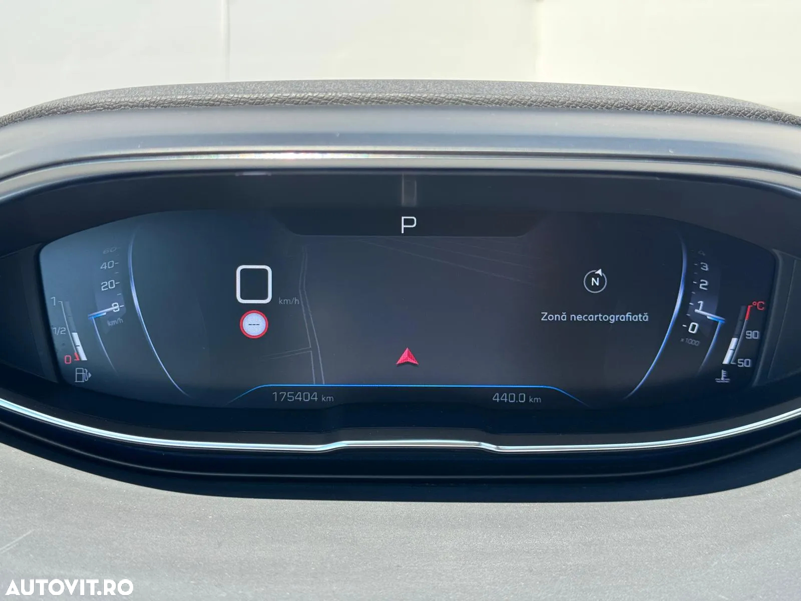 Peugeot 5008 1.5L BlueHDI EAT8 S&S Allure Pack - 32