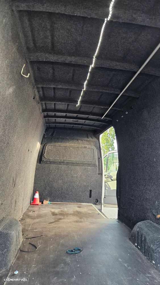 Mercedes-Benz Sprinter teto alto - 9