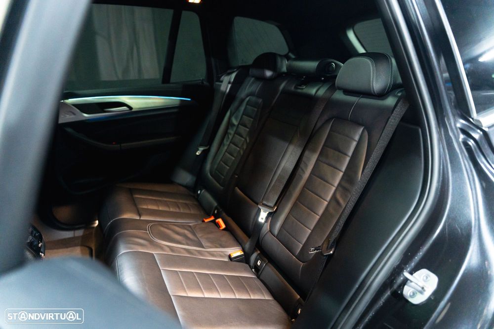 BMW iX3 Inspiring - 20