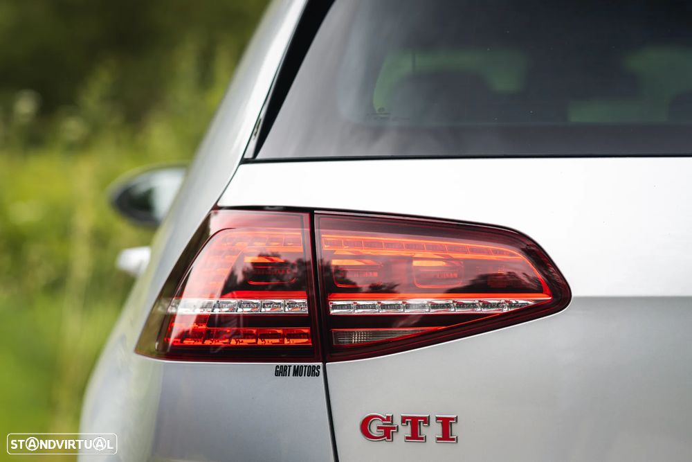 VW Golf GTI Performance BlueMotion DSG - 23