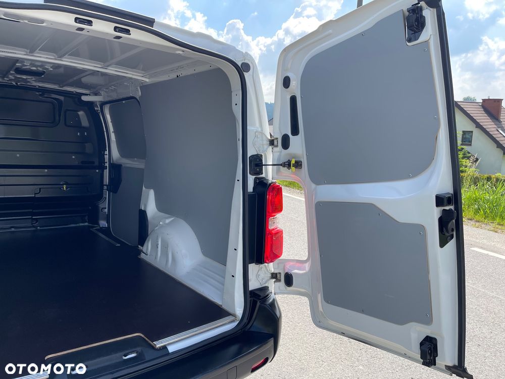 Opel Vivaro - 22