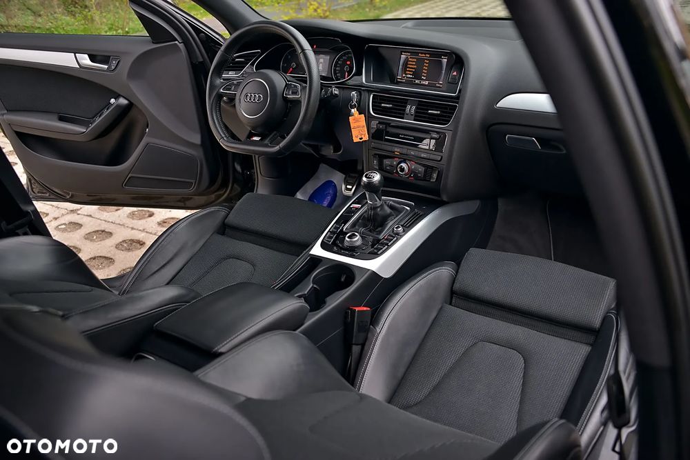 Audi A4 Avant 2.0 TDI DPF S line Sportpaket - 8