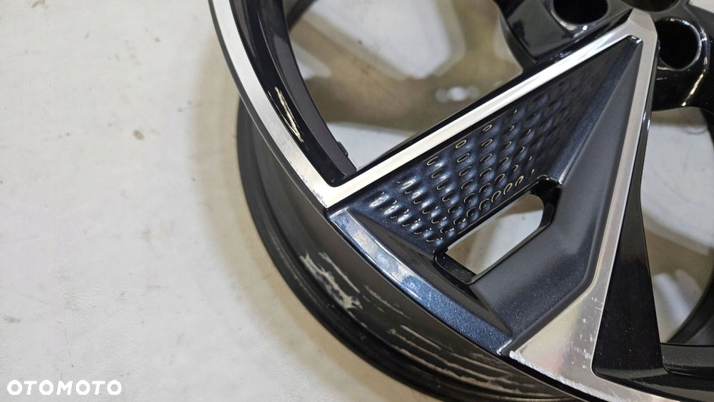 felga aluminiowa audi rs6 s6 c8 8.5x21" et43 4k0601025ek - 3