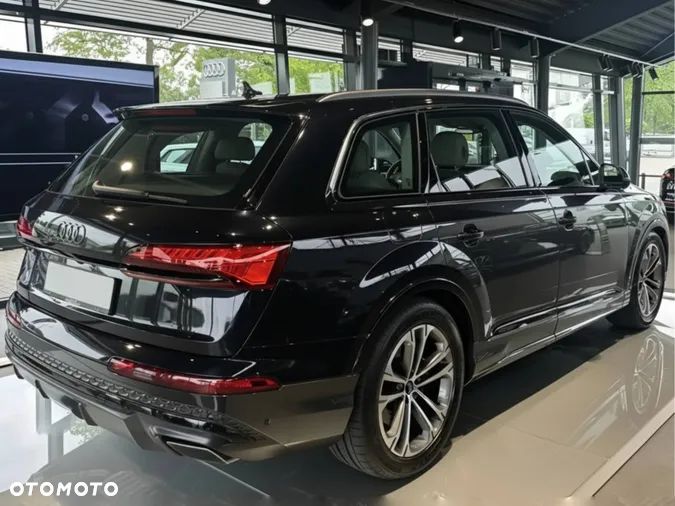 Audi Q7 55 TFSI e Quattro Tiptronic - 3