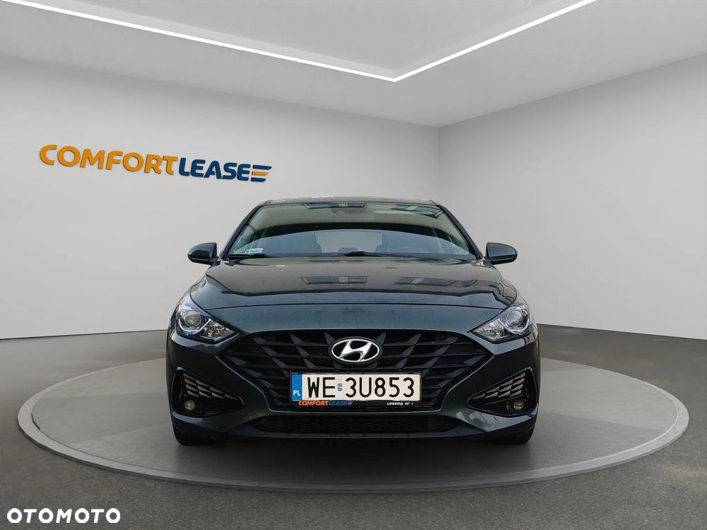 Hyundai i30 1.5 DPI Classic + - 5