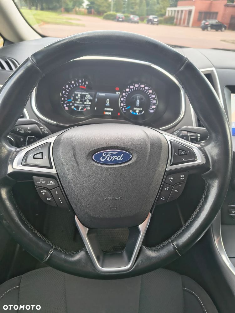 Ford S-Max - 8