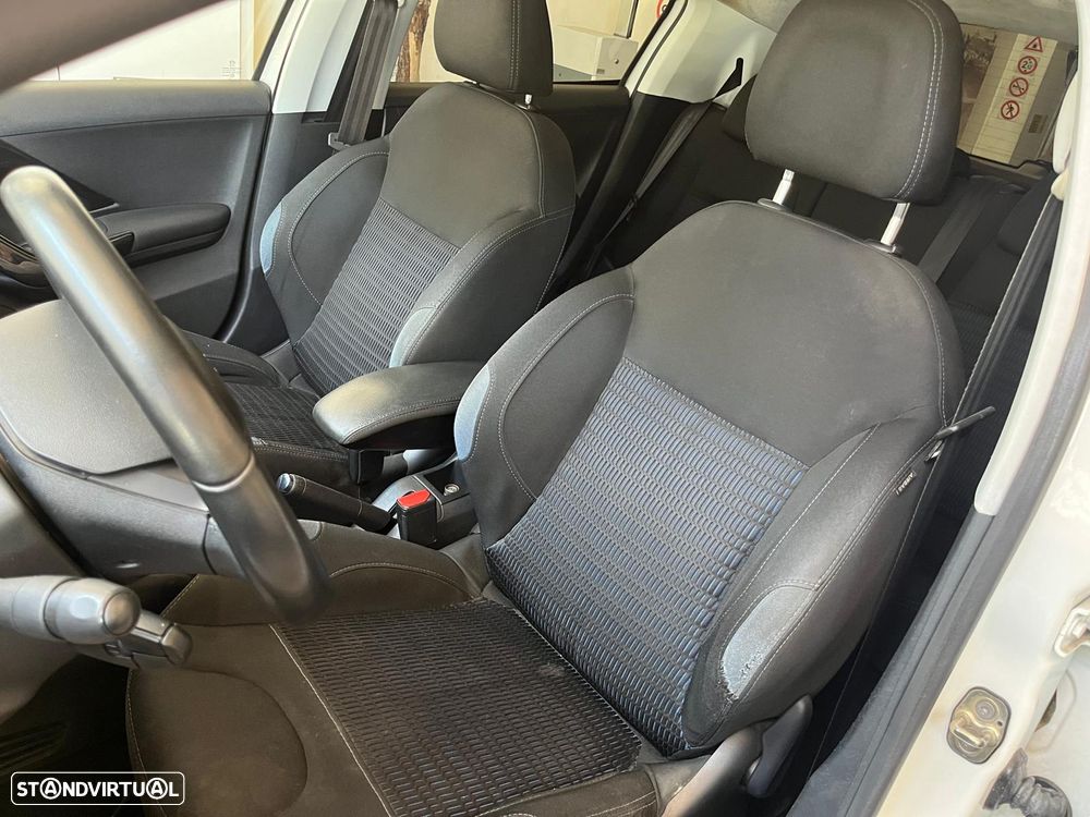 Peugeot 208 1.4 HDi - 9