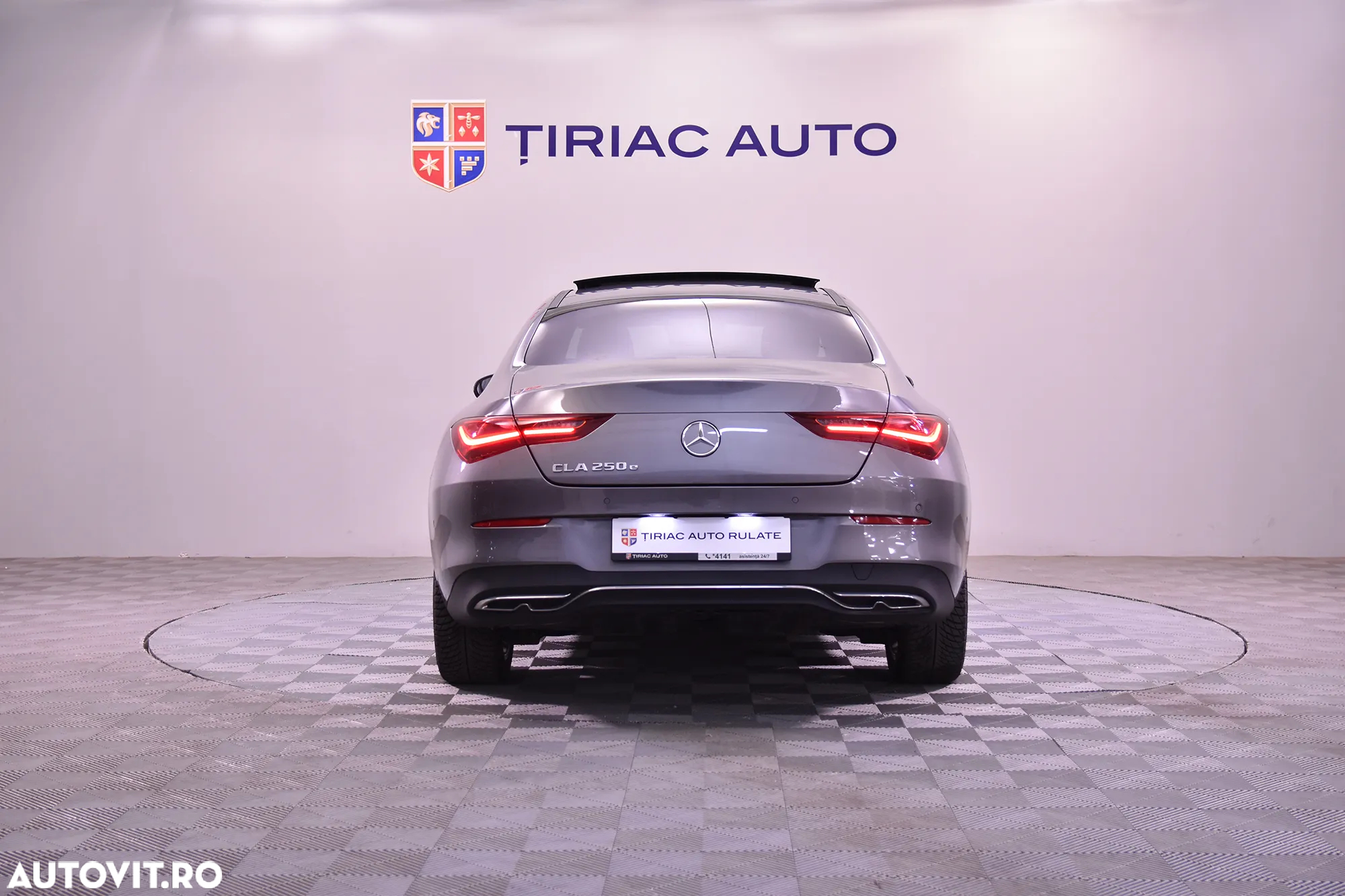 Mercedes-Benz CLA - 4