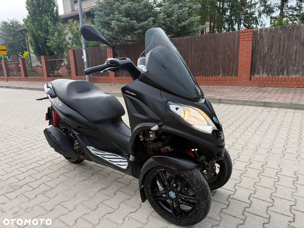 Piaggio MP-3 - 3