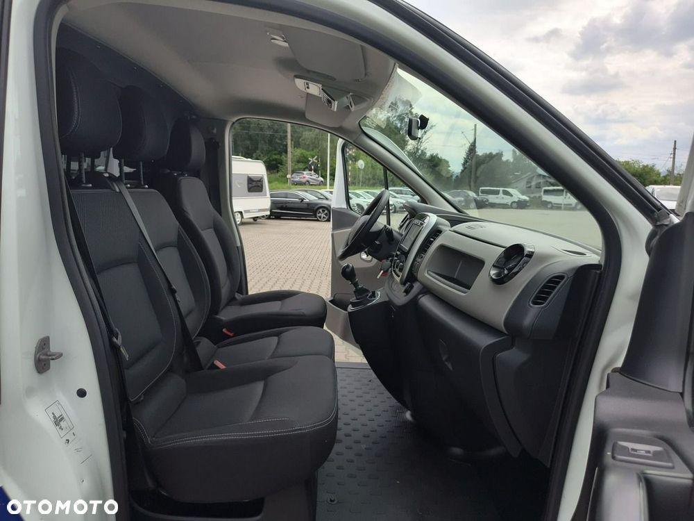 Renault Trafic - 13