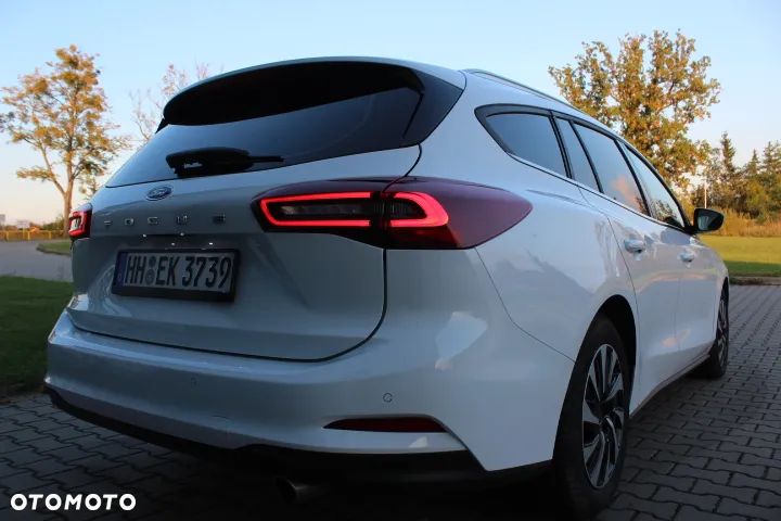 Ford Focus 1.0 EcoBoost Hybrid TITANIUM DESIGN - 8
