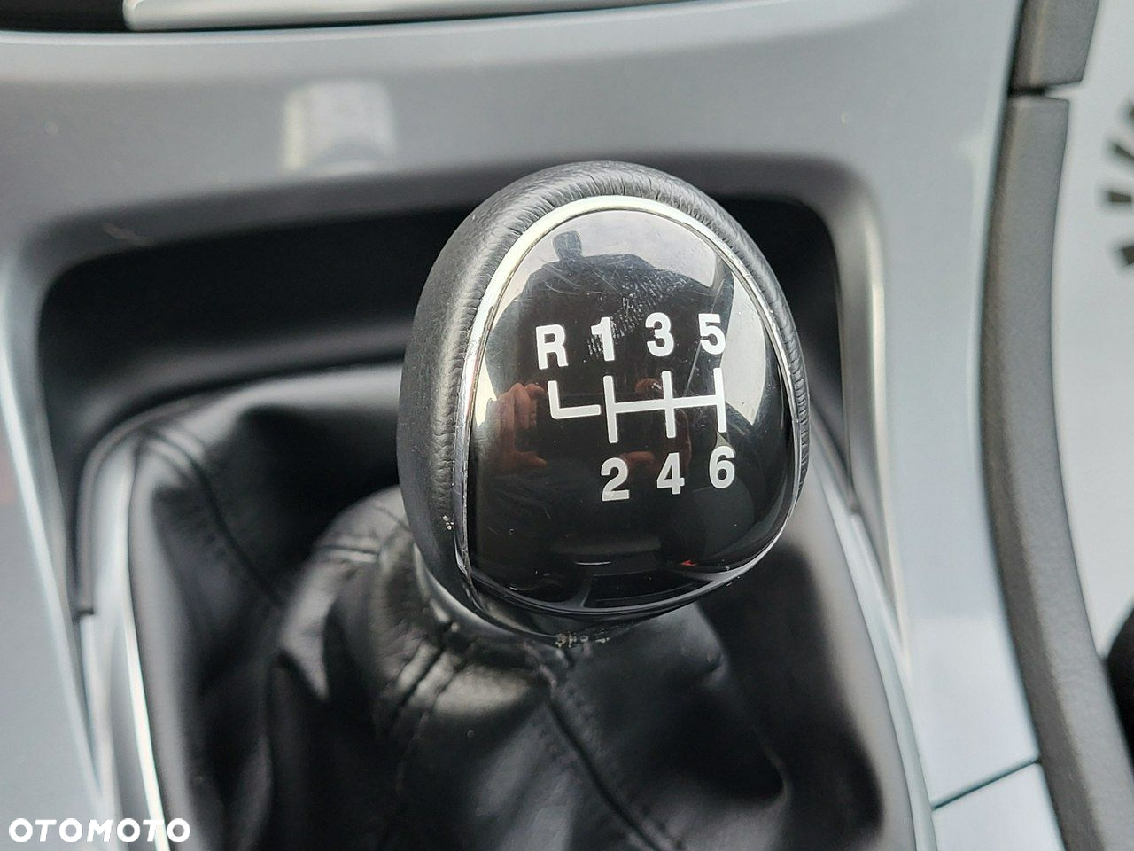Ford Mondeo - 36