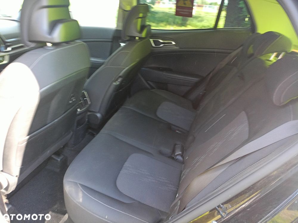 Kia Sportage 1.6 T-GDI HEV Business Line 2WD - 16