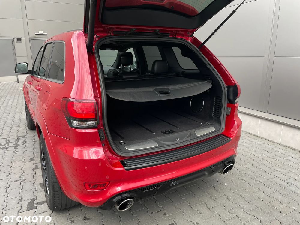 Jeep Grand Cherokee - 14