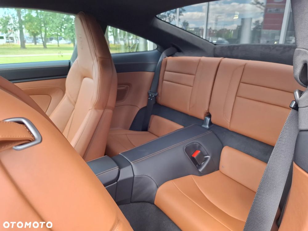 Porsche 911 GT3 Touring PDK - 25