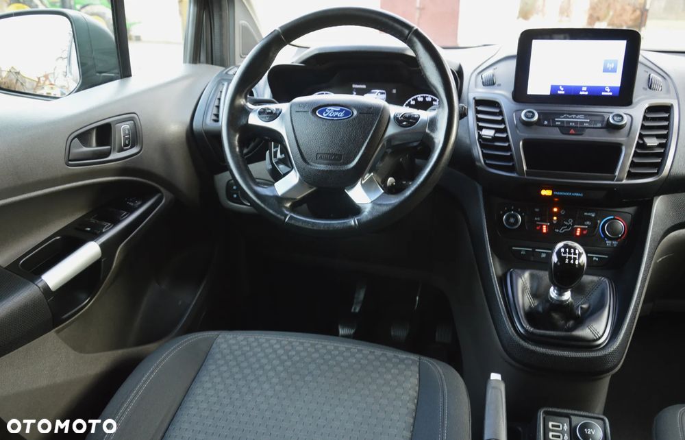 Ford Tourneo Connect - 21