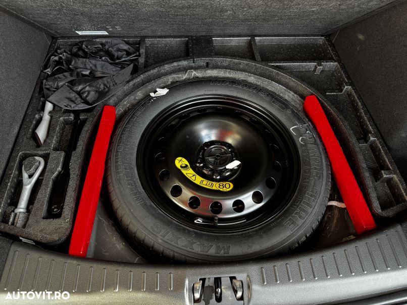 Ford Kuga 2.0 TDCi 4WD Powershift Titanium - 20