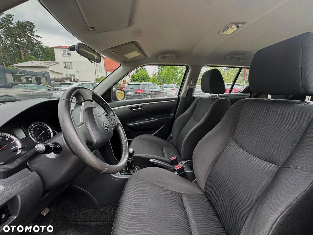 Suzuki Swift - 11