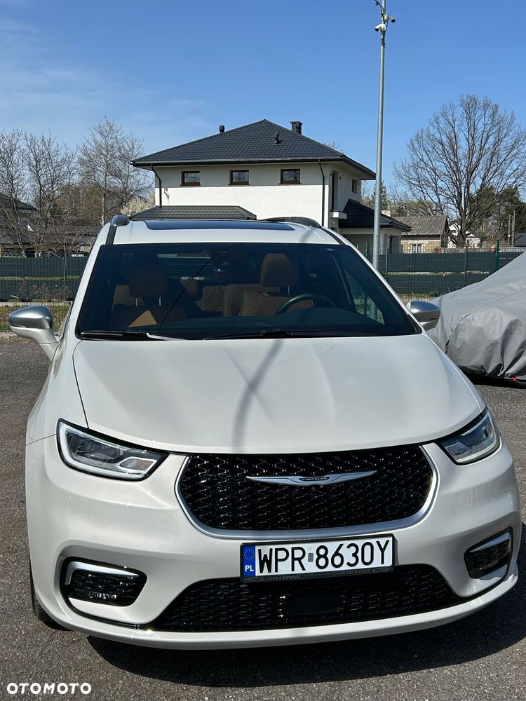Chrysler Pacifica - 9