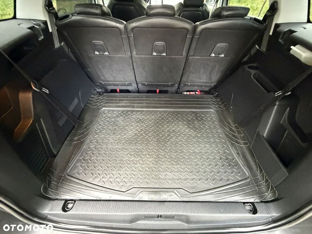 Peugeot 5008 - 25