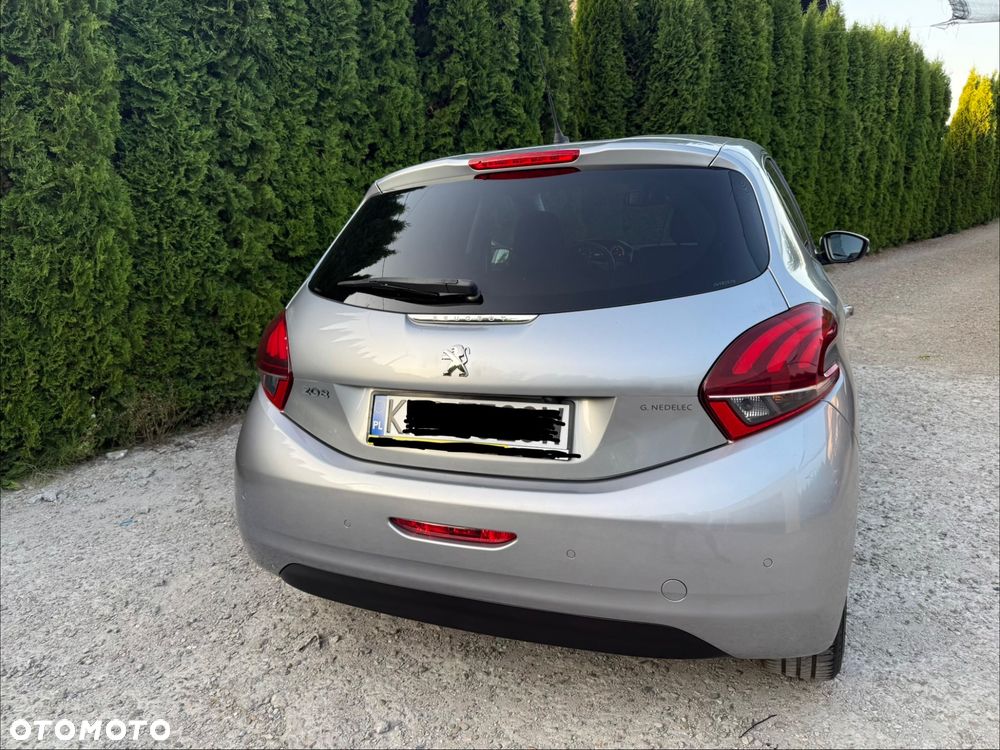Peugeot 208 PureTech 110 Stop & Start EAT6 Allure - 26