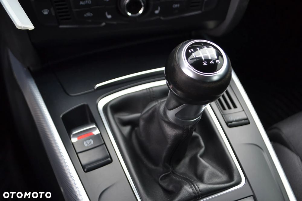 Audi A4 Avant 2.0 TDI DPF quattro - 25