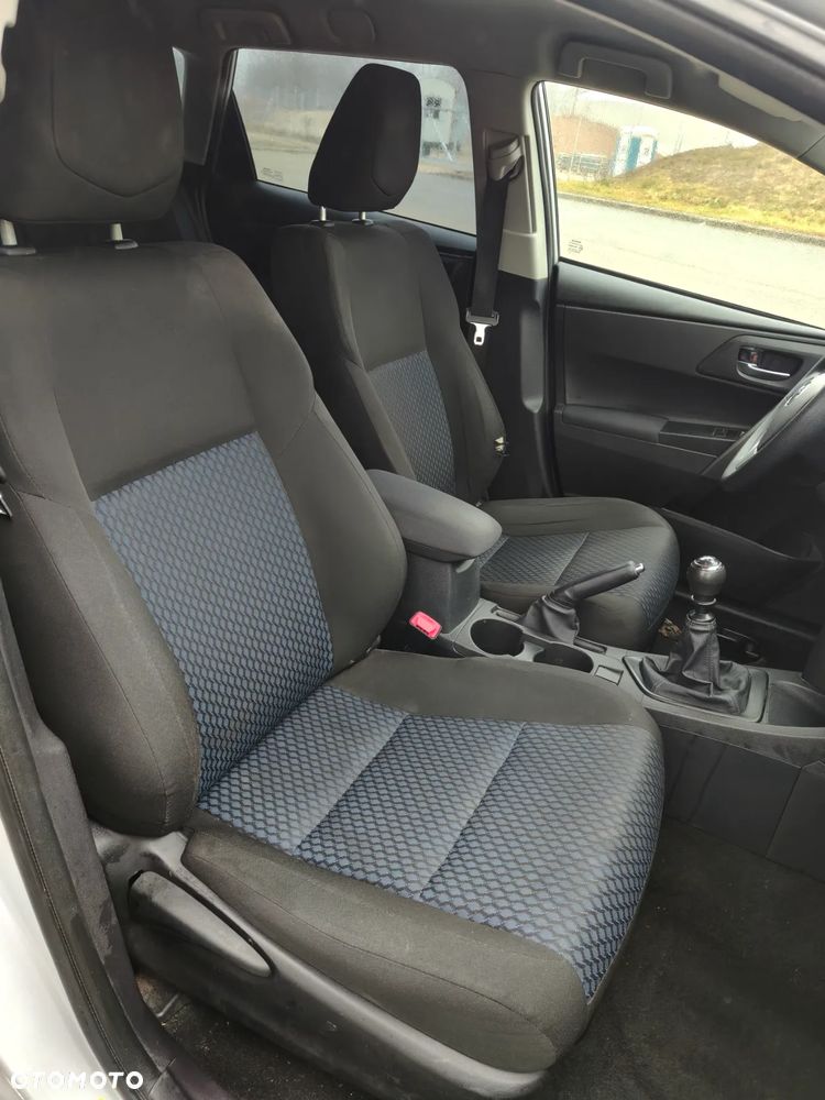 Toyota Auris 1.6 Active - 18