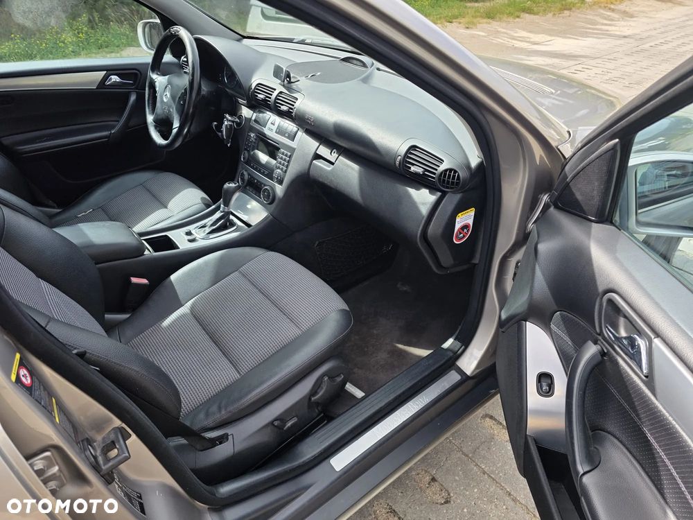 Mercedes-Benz Klasa C 220 T CDI Avantgarde - 6