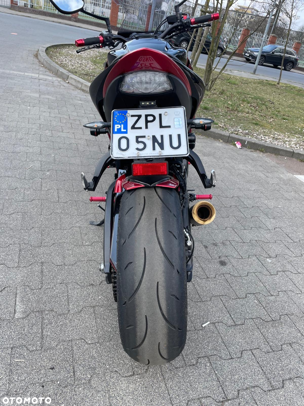 Suzuki GSX 1000 - 9