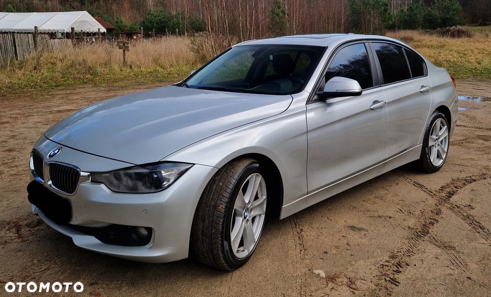 BMW Seria 3 328i Luxury Line - 1