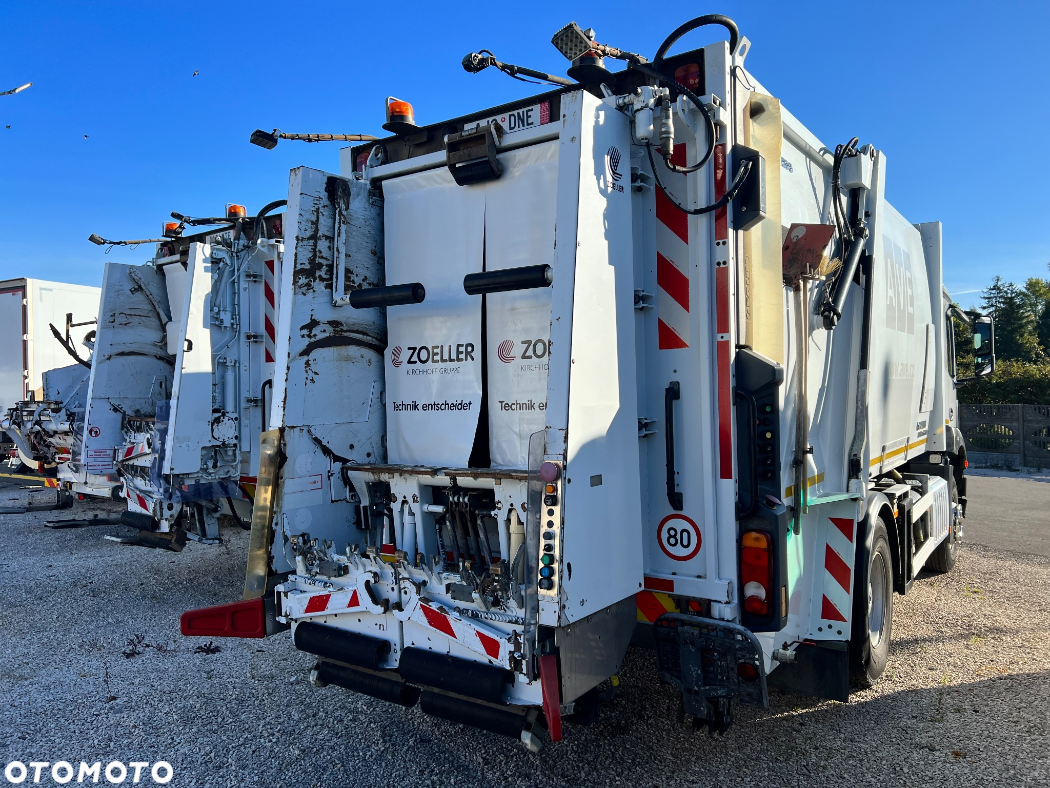 Mercedes-Benz AROCS 1833 L  FAUN VARIOPRSS 520 V19 - 10