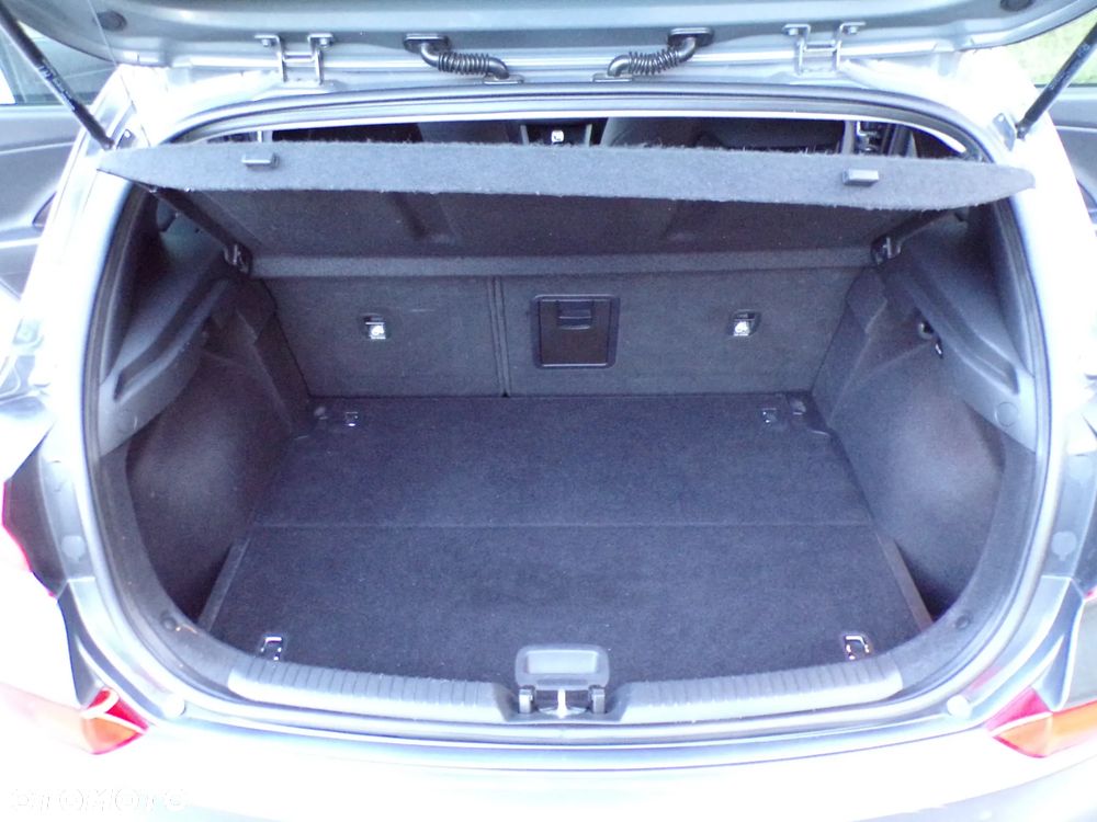 Hyundai i30 1.6 CRDI Intro Edition - 28