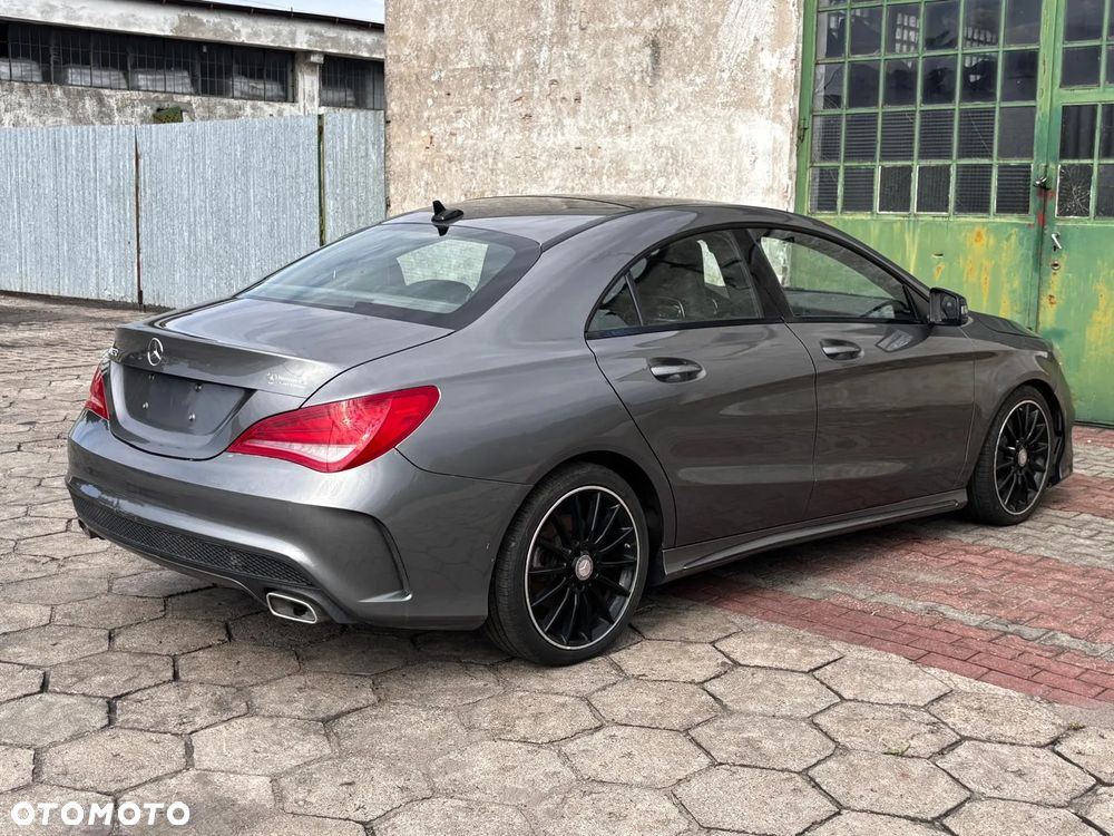 Mercedes-Benz CLA 250 7G-DCT AMG Line - 10