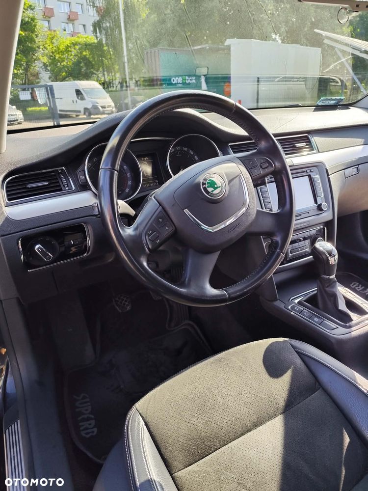 Skoda Superb 1.6 TDI Platinum - 5