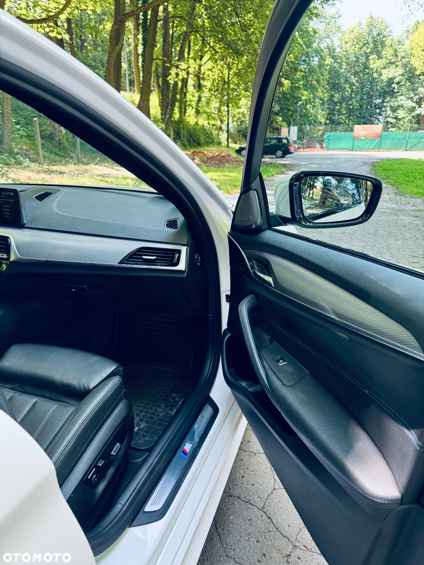 BMW Seria 5 520d Touring M Sport Edition - 22