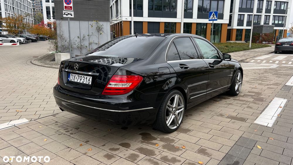 Mercedes-Benz Klasa C 180 T CGI Automatik BlueEFFICIENCY Avantgarde - 6