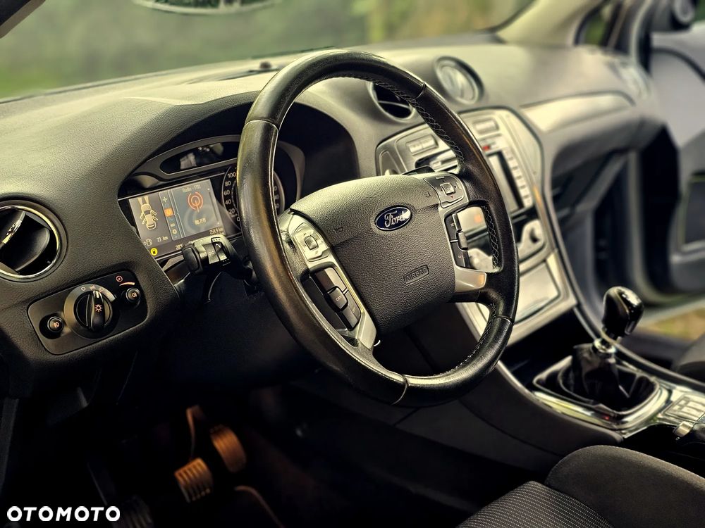 Ford Mondeo 2.0 TDCi Titanium - 20