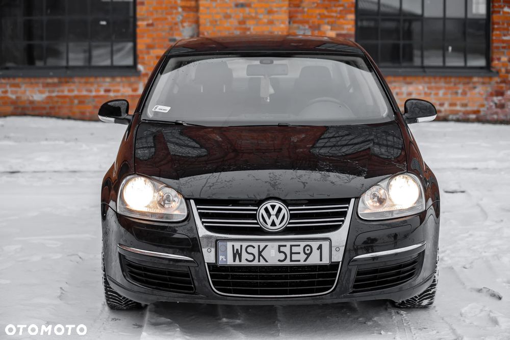 Volkswagen Jetta 1.6 TDI Highline - 3