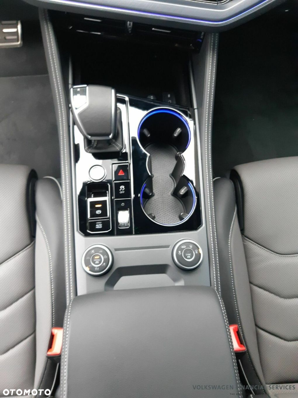 Volkswagen Touareg 3.0 V6 TFSI 4Motion R-Line - 9