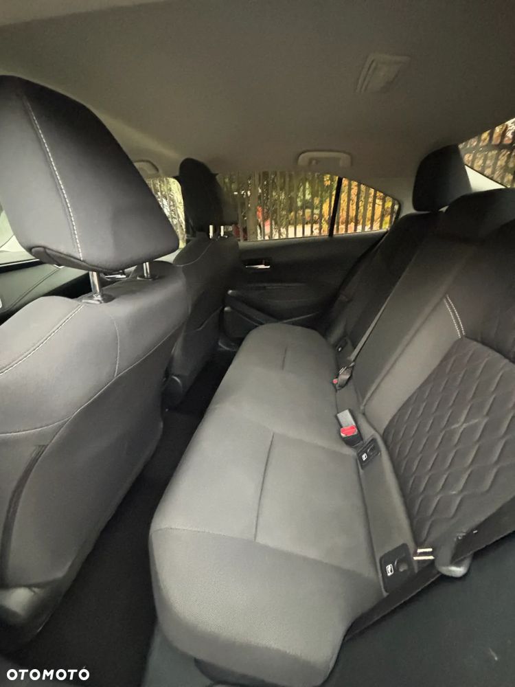 Toyota Corolla 1.8 Hybrid Executive - 36