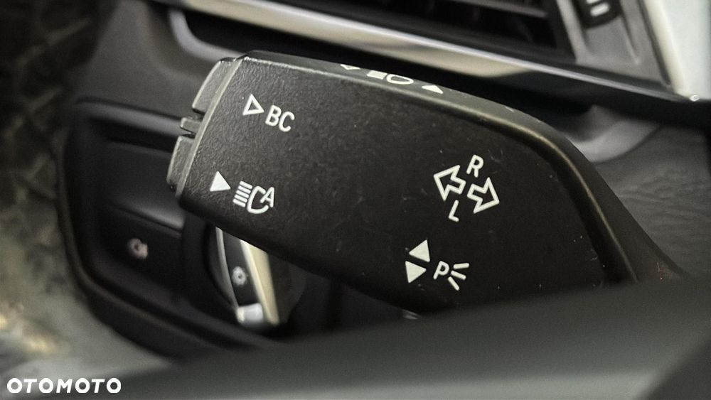 BMW X1 sDrive16d - 27