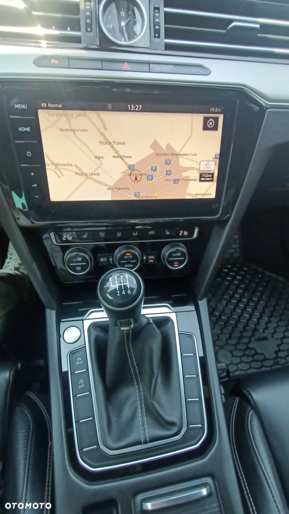 Volkswagen Passat 2.0 TDI BMT Highline - 28
