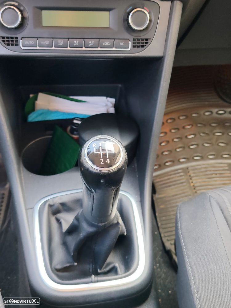 VW Polo 1.6 TDI Highline - 5